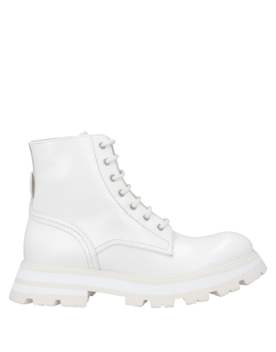 Alexander Mcqueen Ankle Boots In White