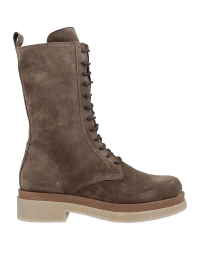 Miss Unique Ankle Boots In Beige