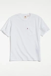 Levi's Relaxed Fit Pocket Tee In White