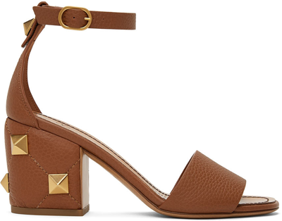 Valentino Garavani Tan Roman Stud Heeled Sandals In Hg5 Selleria