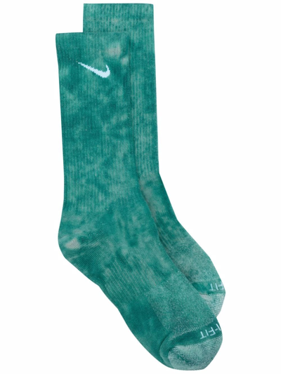 Nike Logo Embroidered Socks In Green