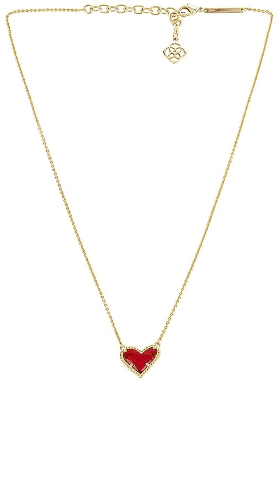 Kendra Scott Ari Heart Short Pendant Necklace, 15 In Red Kyocera Opal