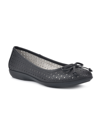 Cliffs By White Mountain Women's Cheryl Ballet Flats In Black Burnished Smooth