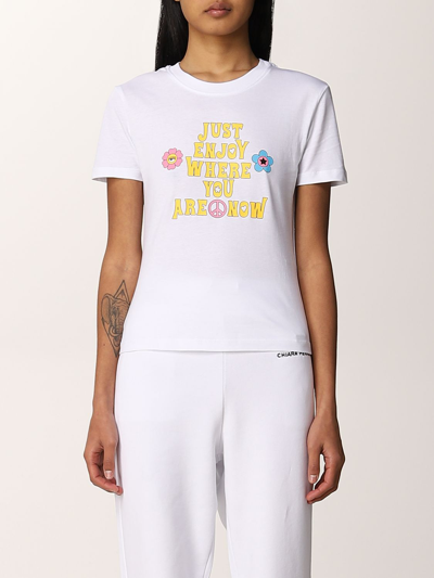 Chiara Ferragni T-shirt With Just Enjoy Where You Are Now Print In White
