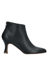 Noa A. Ankle Boots In Black