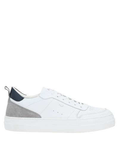 Ylati Sneakers In White