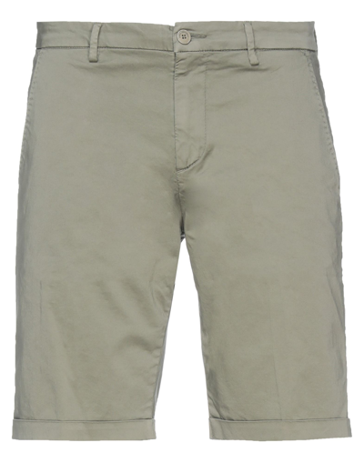 Luca Bertelli Shorts & Bermuda Shorts In Military Green