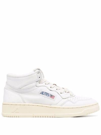 Autry Medalist Mid Leather Sneakers In White