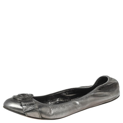 Pre-owned Burberry Metallic Leather Medallion Scrunch Ballet Flats Size 38