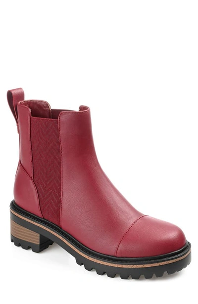 Journee Collection Journee Colleciton Mirette Lug Sole Chelsea Boot In Wine