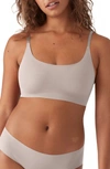 TRUE & CO. TRUE & CO TRUE BODY BOOST SCOOP NECK BRALETTE