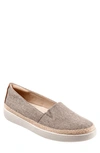 TROTTERS ACCENT SLIP-ON