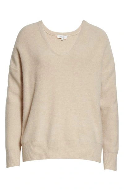 Vince Relaxed V-neck Cashmere Pullover In Heather Desert Clay