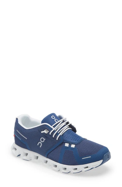 On Women's Cloud 5 Low Top Sneakers In Blu