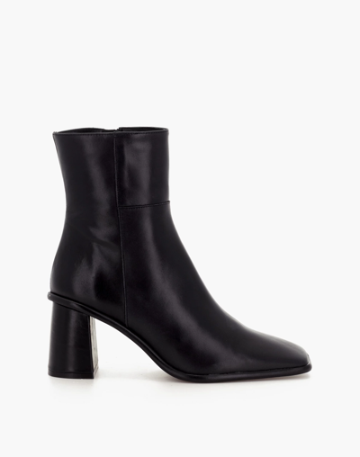 Mw Alohas Leather West Block-heeled Boots In Black