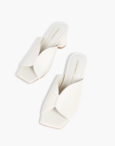 Mw Intentionally Blank Leather Kamika Mules In Cream In Neutral