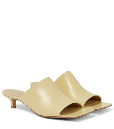Bottega Veneta Leather Stretch Mules 40 In Nude