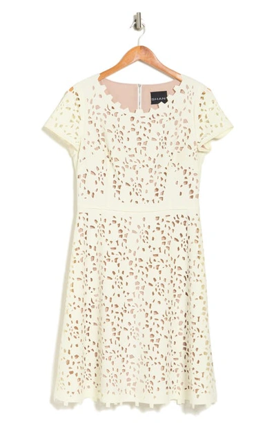 Focus By Shani Laser Cutout Short Sleeve Dress In Ivory/ Nude