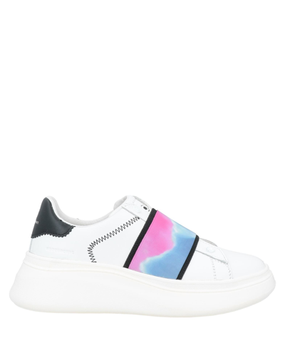 Moa Master Of Arts Sneakers In White