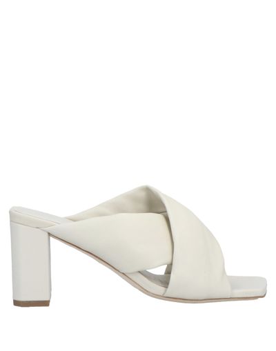 Vic Matie Betty Sandals In White