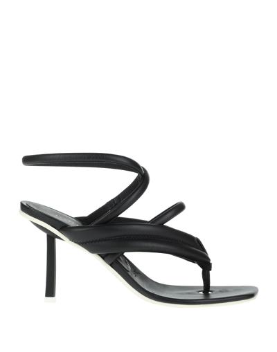 Le Silla Toe Strap Sandals In Black