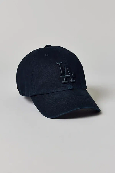 47 Brand Mlb Los Angeles Dodgers Team Logo Clean Up Hat In Pitch Black At Urban Outfitters In Blue