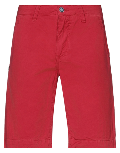 Gaudì Man Shorts & Bermuda Shorts Red Size 29 Cotton