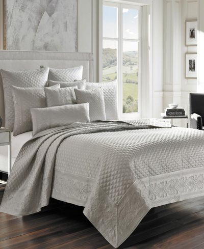 J Queen New York Lyndon Coverlet, King/california King In Silver-tone
