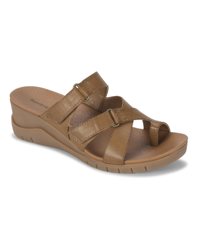 Baretraps Canice Slip-on Wedge Sandals Women's Shoes In Auburn