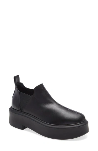 The Row Robin Leather Flatform Ankle Boots In Black