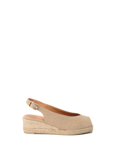 Castaã±er Dosalia Espadrilles Closed On The Side And With Rounded Toe In Beige