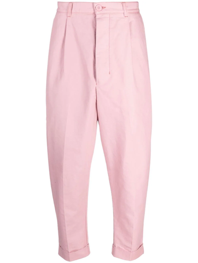 Ami Alexandre Mattiussi Single-pleat Cotton Carrot-leg Trousers In Pink