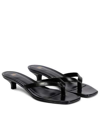 Totême Leather Thong Sandals In Black