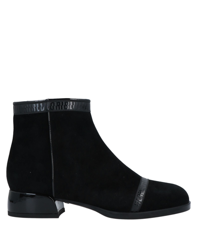 Loriblu Ankle Boots In Black