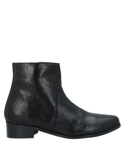 Anaki Ankle Boots In Black