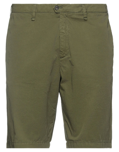 Perfection Man Shorts & Bermuda Shorts Military Green Size 40 Cotton