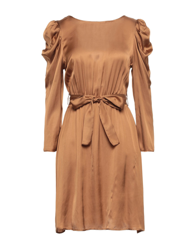 Kaos Short Dresses In Brown
