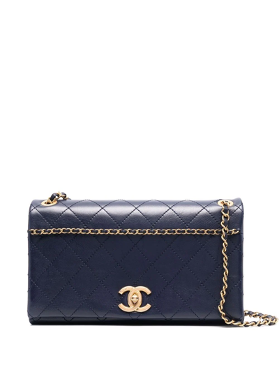 Pre-owned Chanel 2018 Cc Diamond-quilted Shoulder Bag In Blue
