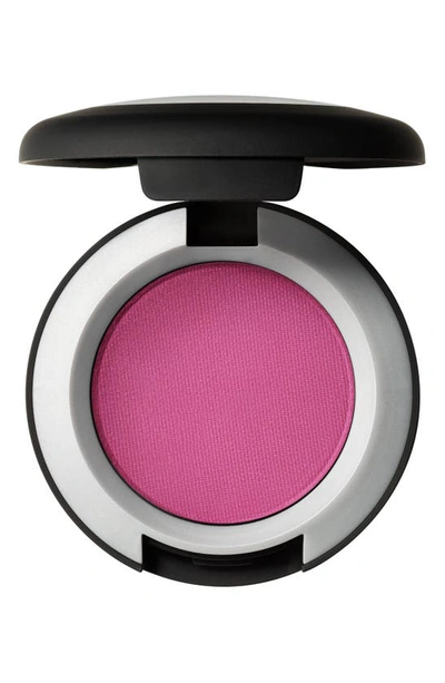 Mac Powder Kiss Soft Matte Eyeshadow In Lens Blur