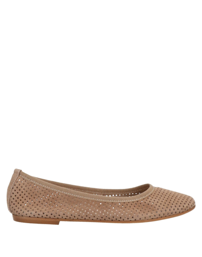 Carlo Pazolini Ballet Flats In Beige