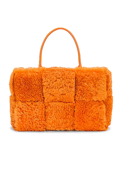 Bottega Veneta Medium Arco Tote Bag In Light Orange & Gold