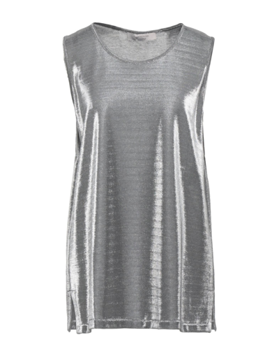 D Exterior Tops In Grey