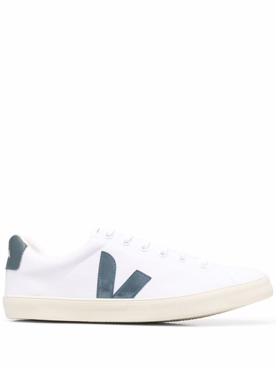 Veja Logo-patch Low-top Trainers In Extra-white Calif