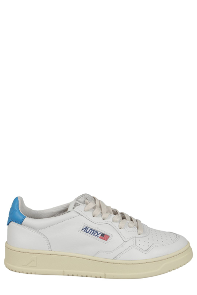 Autry Medalist Low-top Sneakers In White