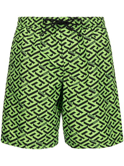 Versace Monogram印花科技织物沙滩裤 In Black+green