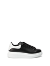 Alexander Mcqueen Oversized Sneakers In Nero