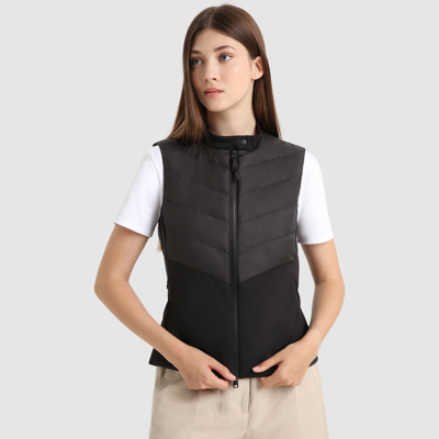 Woolrich Zipped-up Padded Vest In Black