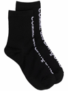 Comme Des Garçons Logo-print Socks In Black