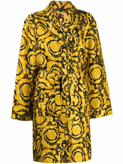 Versace Barocco-print Silk Robe In Yellow