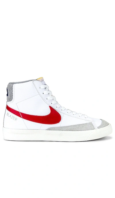 Nike Blazer Mid '77 In White/red